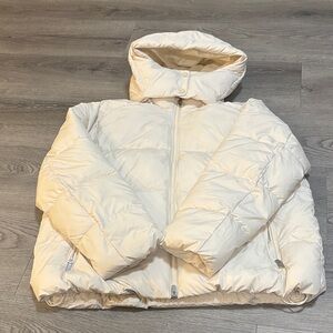 Athleta Stratus Puffer Jacket
